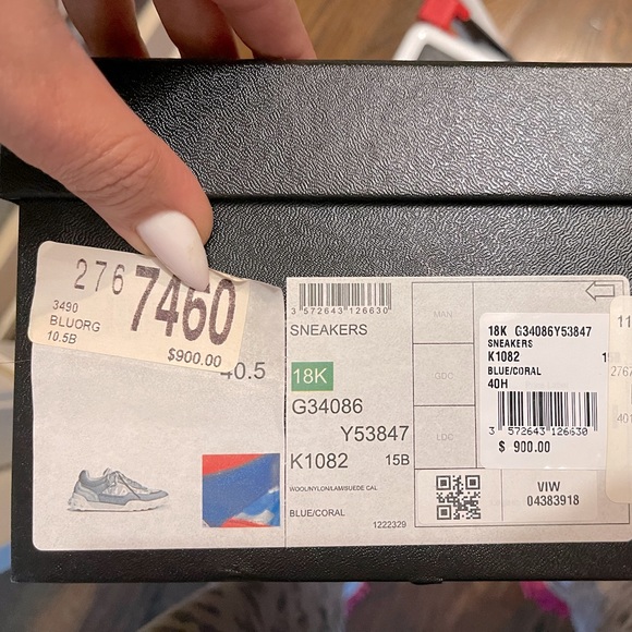 CHANEL
Wool Nylon Lambskin Suede Calfskin Womens Logo Sneakers 40.5 Blue Coral - Picture 8 of 9